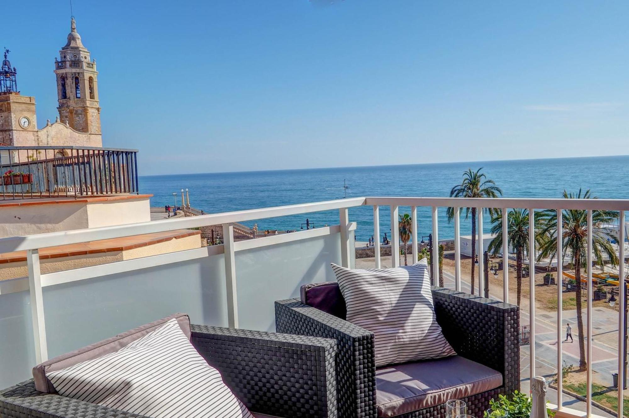 La Gioia 3 By Hello Homes